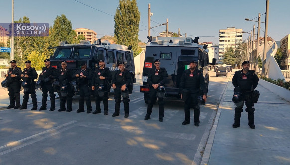 Karabinjeri na mostu na Ibru