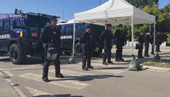 Karabinjeri na mostu na Ibru