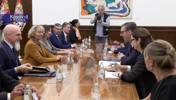 Vučić sa Stefanijom Kraksi Vučić sa Stefanijom Kraksi