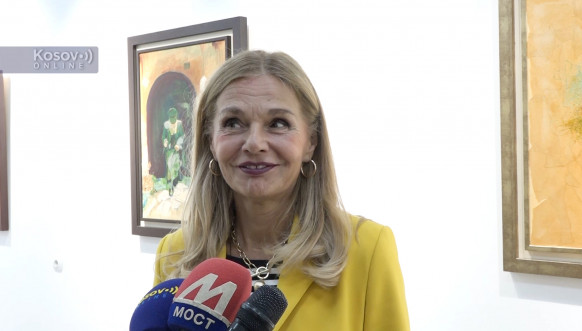 Mirjana Bobić Mojsilović prvi put u Leposaviću predstavila knjigu Sazvežđe svitaca 