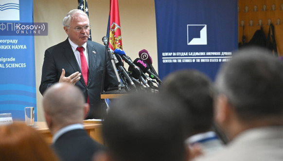kristofer hil "Centar za studije Sjedinjenih Američkih Država - Prvih dvadeset godina postojanja"