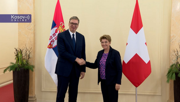 Vučić i Viola Amherd