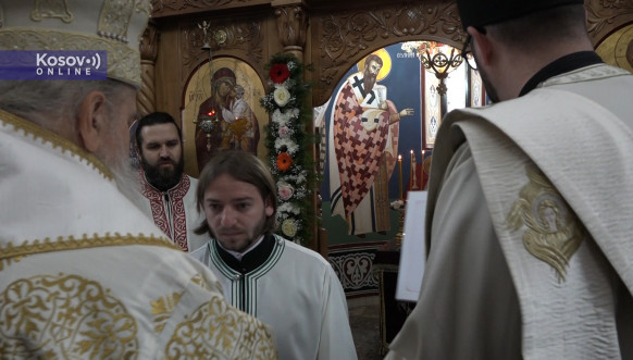 Oci u Hramu Uspenja Presvete Bogorodice Oci u Hramu Uspenja Presvete Bogorodice