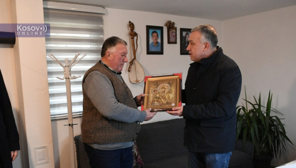 Predstavnici Srpske liste u poseti porodici Ostojić Predstavnici Srpske liste u poseti porodici Ostojić
