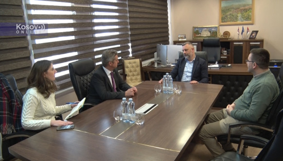 Jevtić sa ambasadorom Velike Britanije na Kosovu