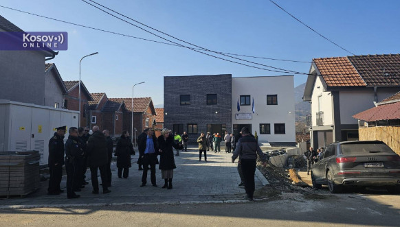 Kurti otvorio policijsku podstanicu u Lešku