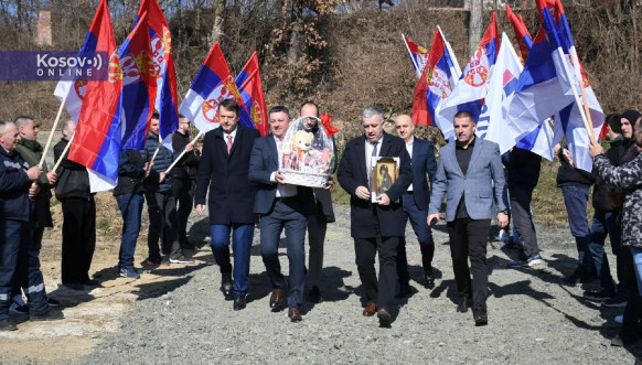 Srpska lista uručila ključeve od doma u Žitkovcu Srpska lista uručila ključeve od doma u Žitkovcu