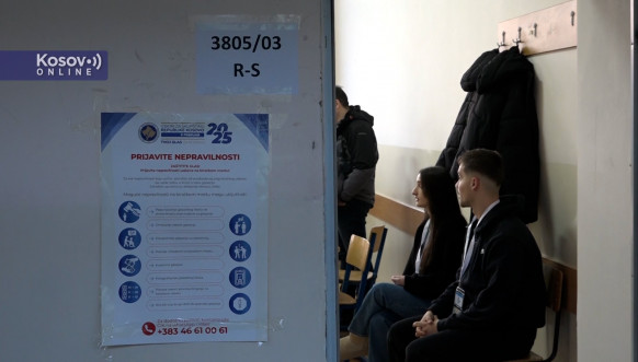 Glasanje u Tehničkoj školi u Severnoj Mitrovici