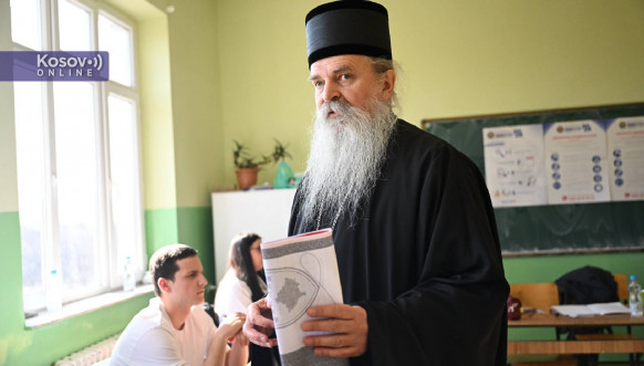 Mitropolit Teodosije glasao u Gračanici