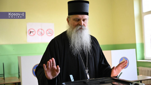 Mitropolit Teodosije glasao u Gračanici