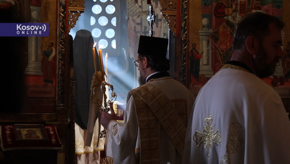 Patrijarh Porfirije služio liturgiju u Pećkoj patrijaršiji