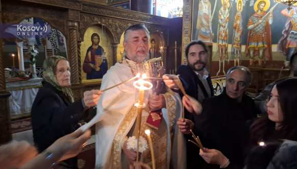 Severna Mitrovica, Ponoćna uskršnja liturgija