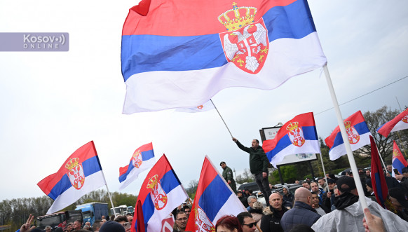 Srbi sa Kosova pešice stigli u Lazarevac