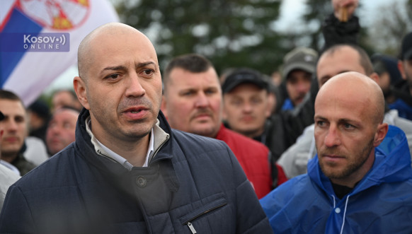 Srbi sa Kosova pešice stigli u Lazarevac