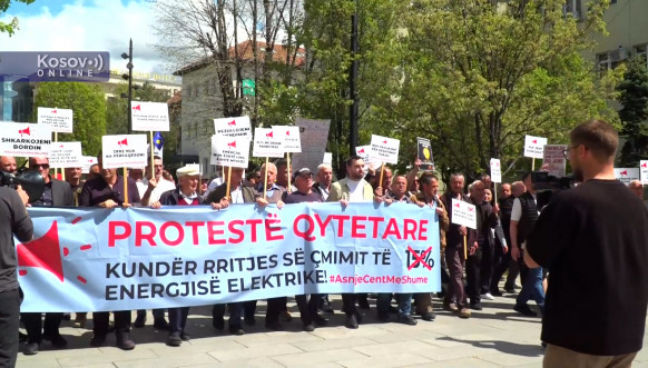 Protest protiv poskupljenja struje u Prištini
