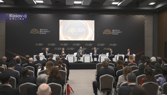 Antalija diplomatski forum - panel "Odgovornost reiona za prosperitetnu budućnost Balkana"
