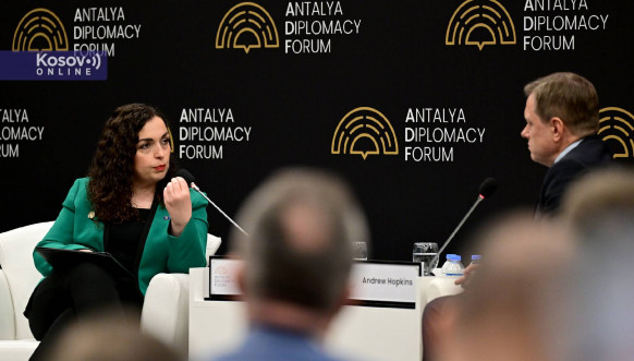 Vjosa Osmani u Antaliji