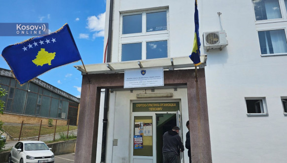 Kosovska policija upala u STO Leposavić