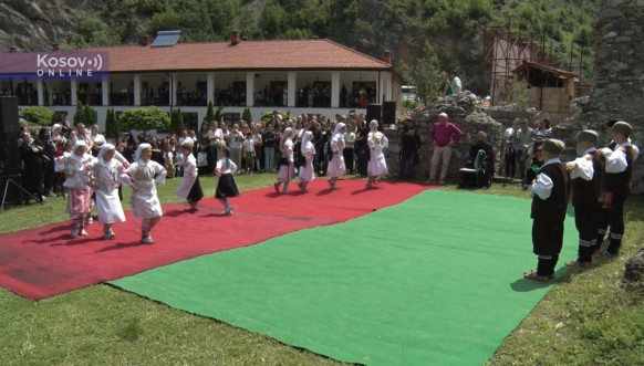 Dečja smotra folklora