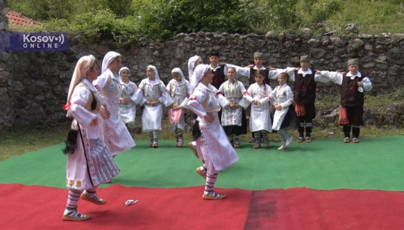 Dečja smotra folklora