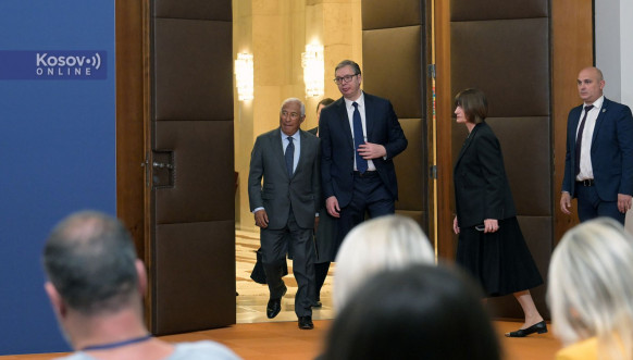 Vučić i Košta