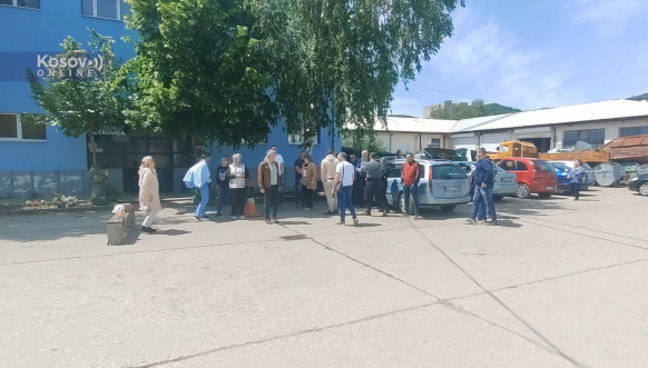 Radnici ispred Vodovoda