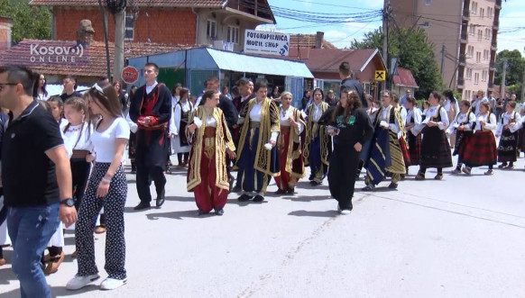 Smotra folklora u Zubinom Potoku 
