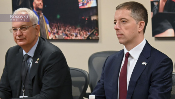 Marko Đurić sa zamenikom državnog sekretara SAD Kristofer Landauom