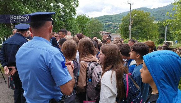 Građani Leposavića protestuju zbog preuzimanja Sportsko-turističke organizacije 
