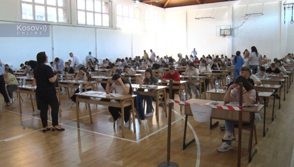 Štrpce, polaganje testa iz srpskog jezika