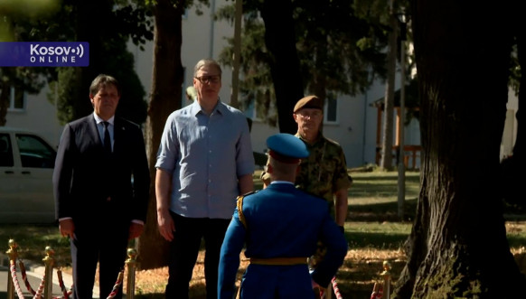 Vučić na sednici Generalštaba Vučić na sednici Generalštaba