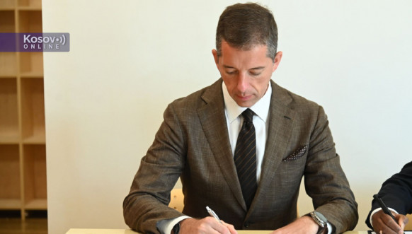 Marko Đurić i ministar inostranih poslova Svete Lucije Alva Romanus Baptista