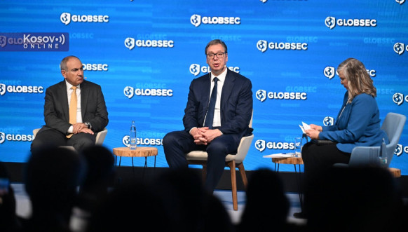 Vučić na Globsek forumu u Pragu