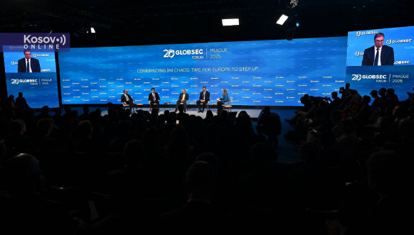 Vučić na Globsek forumu u Pragu