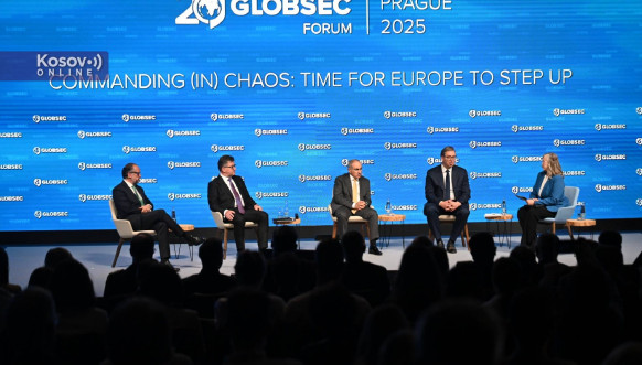 Vučić na Globsek forumu u Pragu