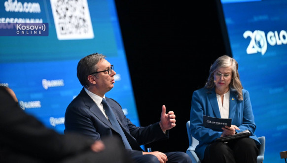 Vučić na Globsek forumu u Pragu