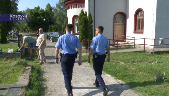 Zadušnice u Južnoj Mitrovici