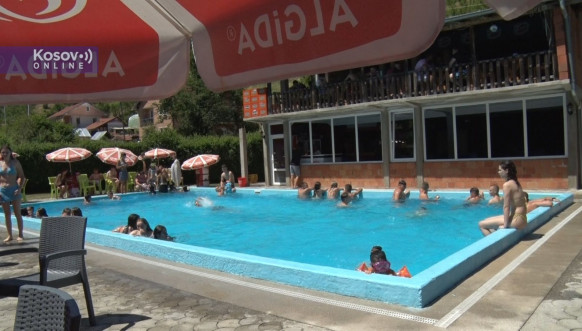 Bazen "Plava laguna" u Vrbeštici Bazen "Plava laguna" u Vrbeštici