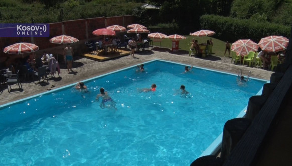 Bazen "Plava laguna" u Vrbeštici Bazen "Plava laguna" u Vrbeštici