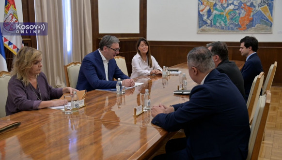 Bris Rokfej i Aleksandar Vučić