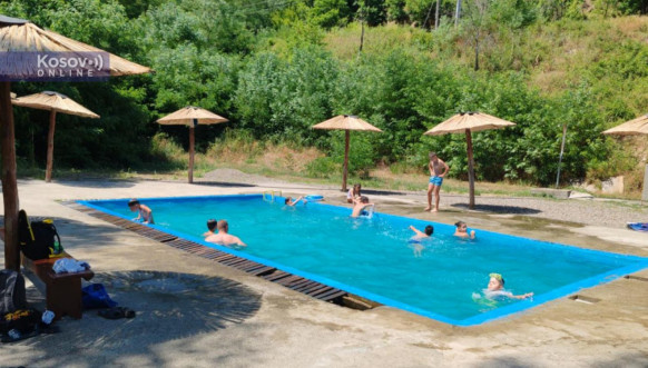 Leposavić, bazeni