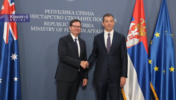 Marko Đurić sa Piterom Džordžom Trasvelom