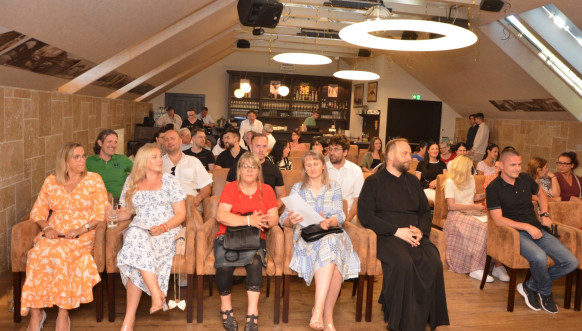 Vidovdansko „Veče poezije i narodne muzike” u Inzbruku