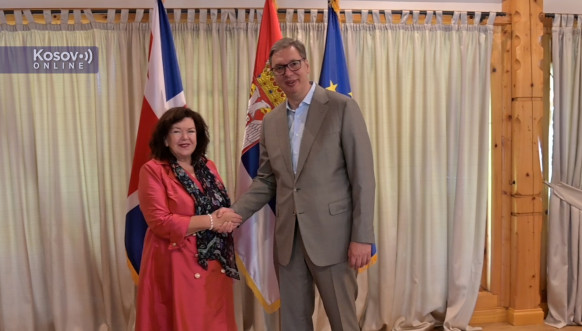 Vučić sa Karen Pirs