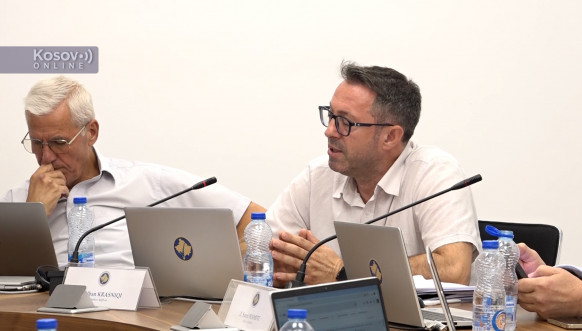 CIK sertifikovala treću grupu sa 39 političkih subjekata, dva nisu odobrena