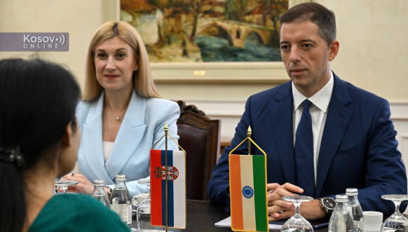 Đurić primio u oproštajnu posetu ambasadorku Indije Đurić primio u oproštajnu posetu ambasadorku Indije