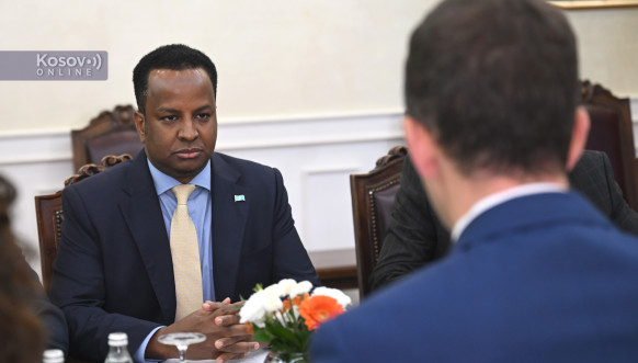 Ministar spoljnih poslova Srbije Marko Đurić sa ministrom inostranih poslova Somalije Abdisalamom Abdi Alijem