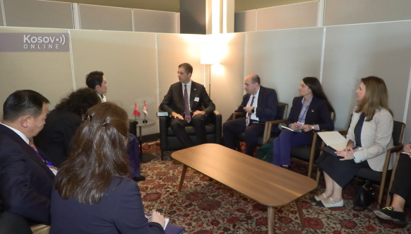 Marko Đurić sa šeficom diplomatije Mongolije Batmunhom