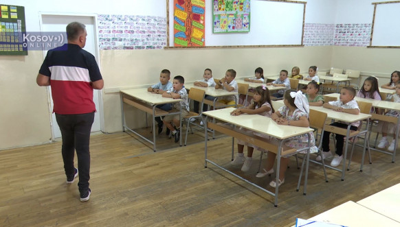Prijem prvaka u Onovnoj školi SVeti Sava u Severnoj Mitrovici