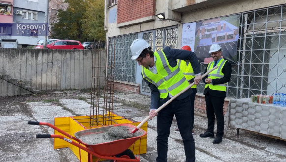 U Severnoj Mitrovici postavljen kamen temeljac za izgradnju Poreske administracije Kosova